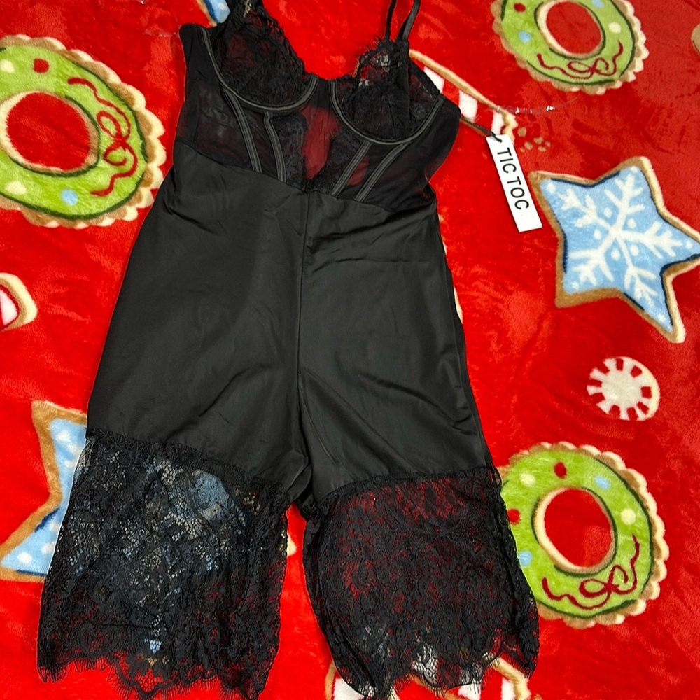 FASHION NOVA ROMPER